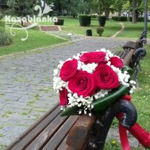 Bidermajer - Crvene ruže sa gipsofilom