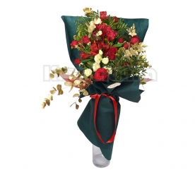 Buket - Alstromerije, lizijantus, ruže i mini ruže sa zelenilom